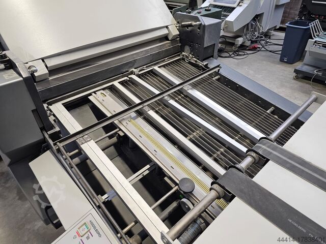 Plegadoras y unidades Heidelberg 1. Station BUH-82 + RFH-82