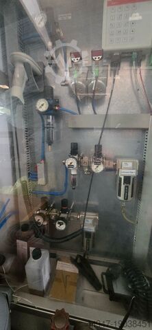 Centro de usinagem vertical de 5 eixos BROTHER TC-32 BM QT