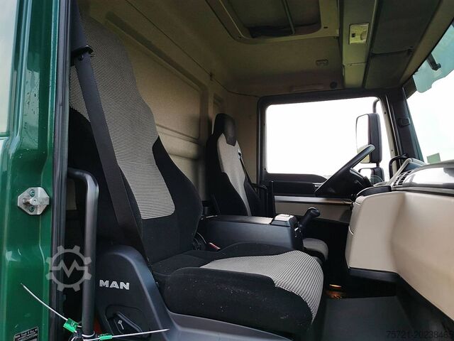 Lona M.A.N. 8.220 TGL MANUAL AIRCO AHK