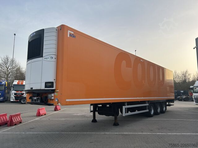Kyld/fryst transport Schmitz Cargobull / SOR Iberica / Carrier Vector 1550 / Frigo Box...