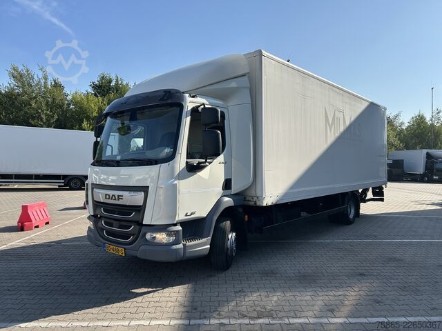 Koffer DAF LF 230 FA / 12 Ton / 246 dkm / Navi / Box / Laa...