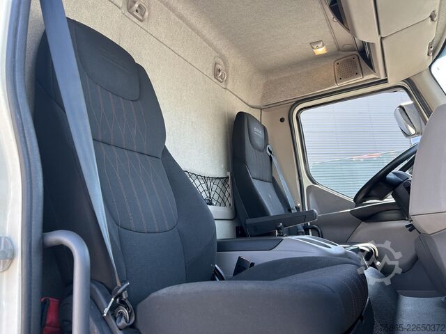 βαλίτσα DAF LF 230 FA / 12 Ton / 217 dkm / Navi - Camera / ...