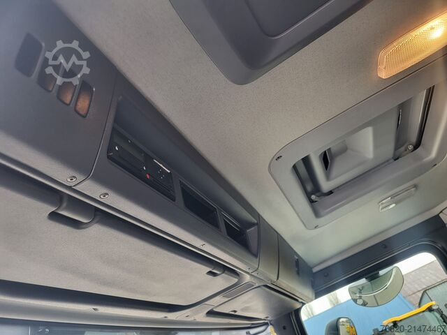 Truk sampah SCANIA P280