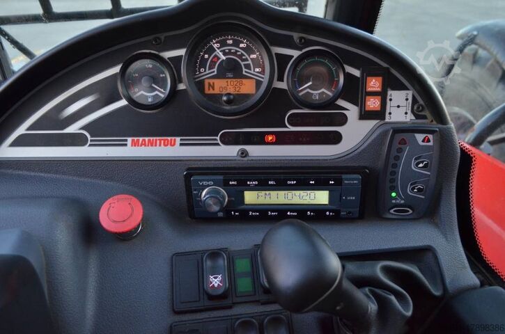 Cargador telescópico Manitou MT 933