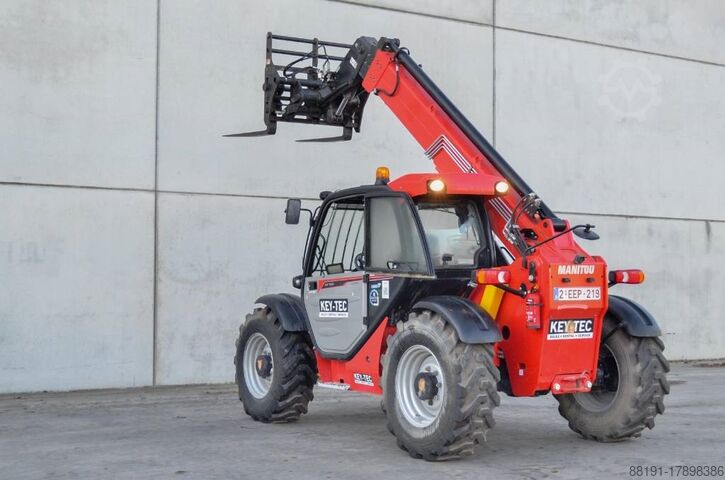 Cargador telescópico Manitou MT 933