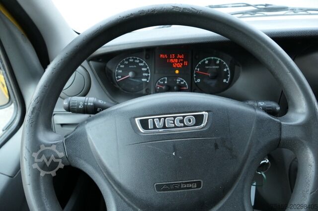 Furgoneta caja iveco Daily 35 S11 C30C AUTOMATIK KAMERA Regale LUFT DURCHGANG EURO-5 CoC