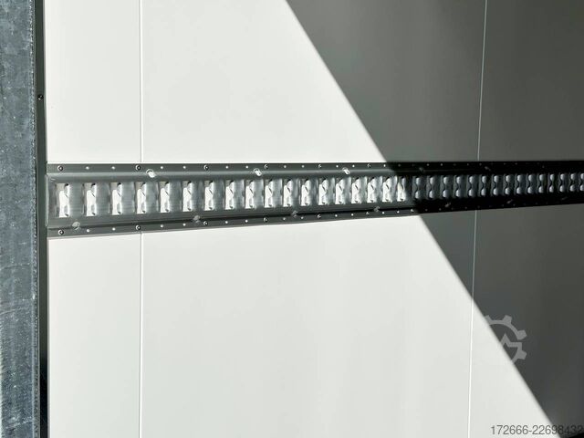  Vezeko TK C 27.40 | BLACK | RAMPE | SEITENTÜR 405X184X205CM 2700KG AERO KOFFERANHÄNGER