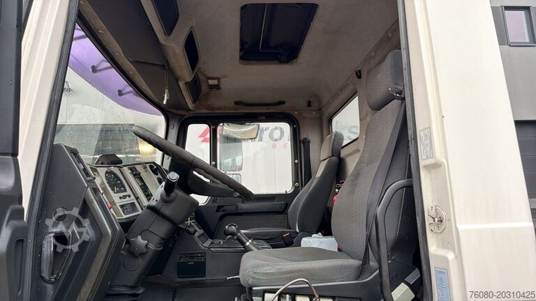 Fahrgestell mit Fahrerhaus MAN 26.403 (STEEL SUSP. / LAMES / BIG AXLE / PERFEC...