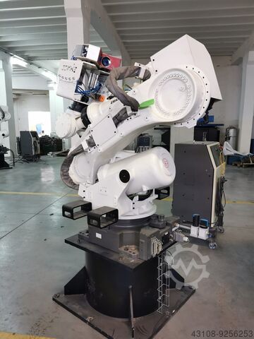 Roboter FANUC R-2000iB/210F (E-25681) 