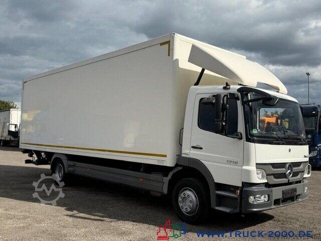 Фургон (грузовой автомобиль) Mercedes-Benz Atego 1218 Isolierter Koffer extralang 8.20m LBW