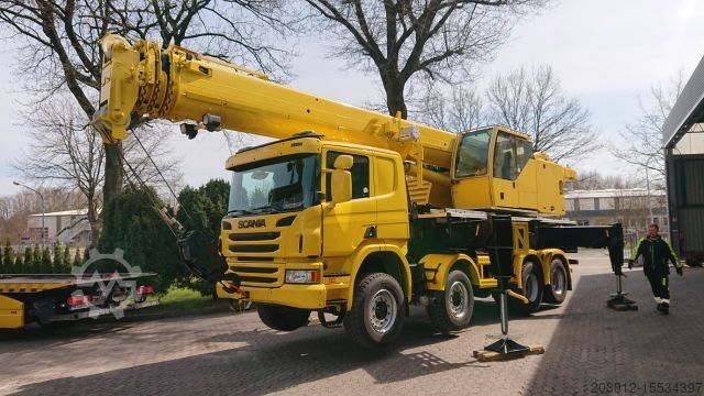 Auto-dizalica montirana na kamionu SCANIA Liebherr LTF 1045