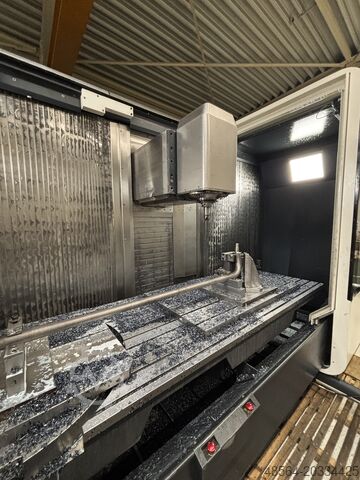 Centro de usinagem vertical Deckel Maho DMG DMF 360 linear