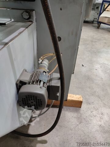 Stroj za unutrašnje i čeono brušenje Voumard 5A LP1000