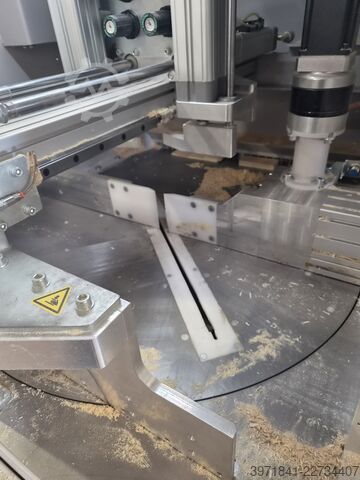 Soukup (tên riêng, có thể là tên công ty hoặc họ cá nhân), không dịch. soukup crosline650