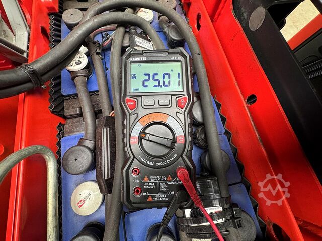S+UVV 07/27 Electric 5,000 kg towing capacity Linde P 50