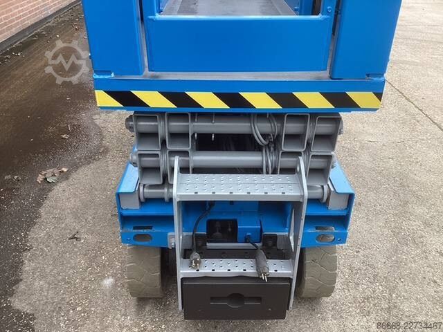 中古のGenie GS-2032 シザーリフト GENIE GS 2032