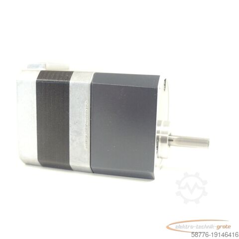 Motor Orientalmotor PKP243D15A2-SG7.2 Schrittmotor SN: RX7N144102