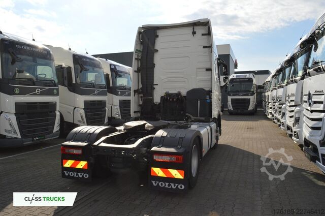 đầu kéo tiêu chuẩn VOLVO FH 500 XL i-ParkCool ACC Side Skirts