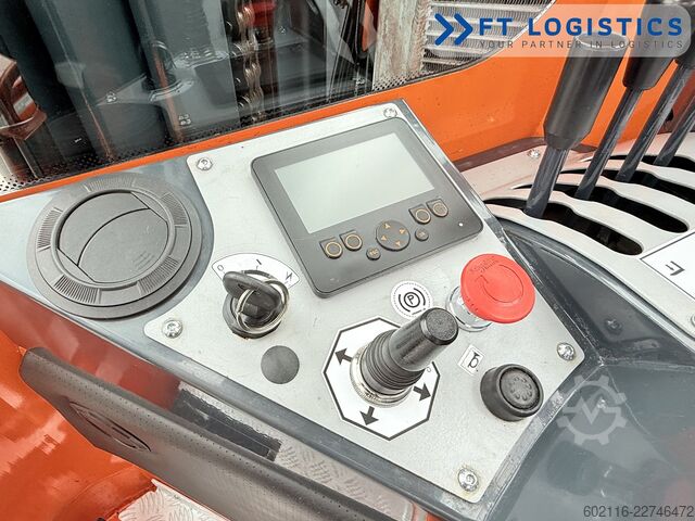 Carretilla retráctil de 4 vías Combilift C4000 DIESEL TRIPLEX 6800 AIR CONDITION