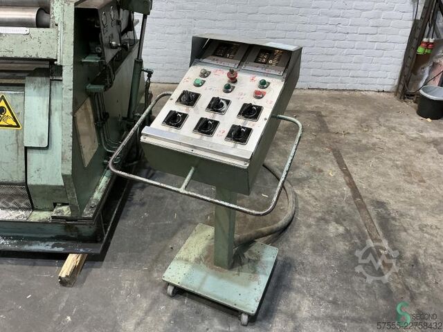 Calandre Haeusler 1974 Haeusler 