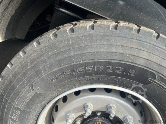 自卸半挂车 SCHWARZMüLLER STAHLRUNDMULDE 25 M³, LIFTACHSE, ROLLPLANE, SAF ACHSEN,  SOFORT VERFüGBAR