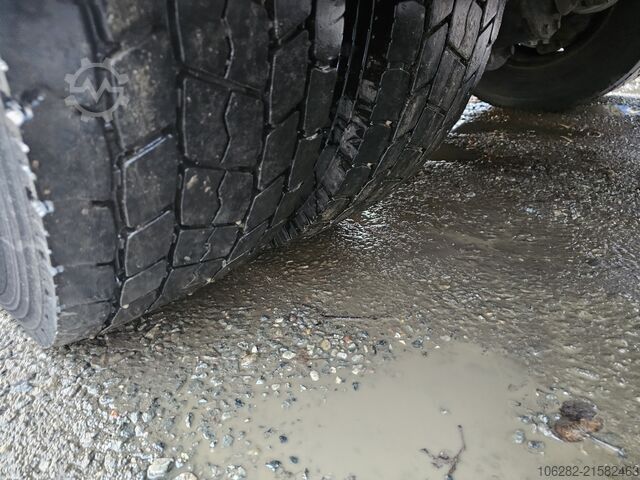 משאית ארגז Volvo FL 240 4x2 16tons Seitentüren Koff