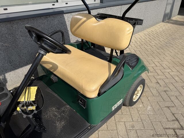 Golfcar EZGO elettrico 2 posti 2016 incluso caricabatterie EZGO Golfcar Elektrisch 2 Zits 2016 Inc Lader
