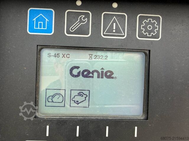 פלטפורמה טלסקופית Genie S 45 XC