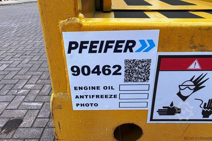 Makaslı kaldırma Haulotte Compact 8 Electric, 8.2m Working Height, 350kg Cap