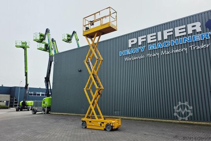 Makaslı kaldırma Haulotte Compact 8 Electric, 8.2m Working Height, 350kg Cap