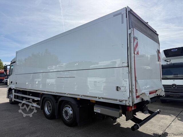 饮料卡车 MERCEDES-BENZ ACTROS 2545 L Getränkekoffer 8,15 m LBW 2 T*LENK