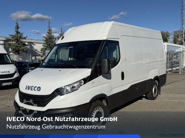 Furgão de painéis IVECO 35S16V Klima / Kamera / Tempomat