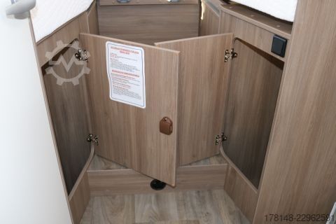 Полуинтегрированный автодом Carado T 447 Pro+