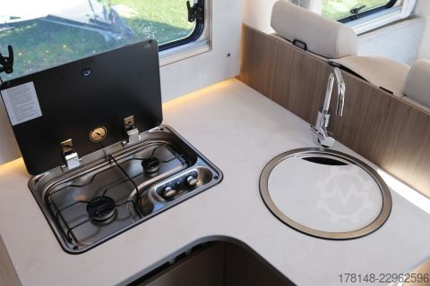 Полуинтегрированный автодом Carado T 447 Pro+