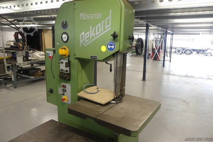 Vertikal bandsåg MÖSSNER , SSF 520