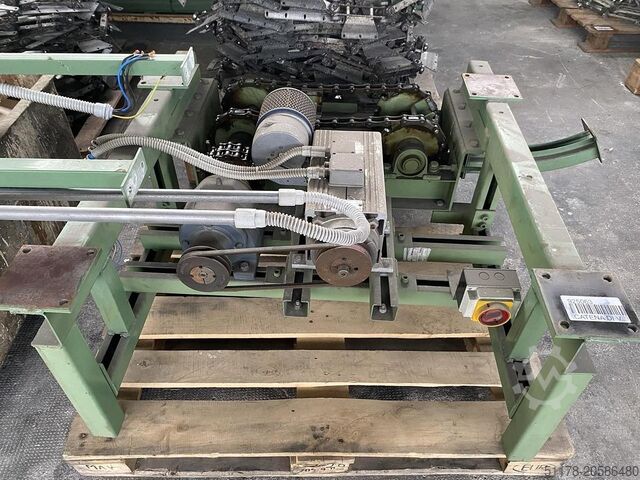 1999 CM System D8 transportor aerian (lanț de vopsire) pentru manipularea scaunelor sau a... CM System D8