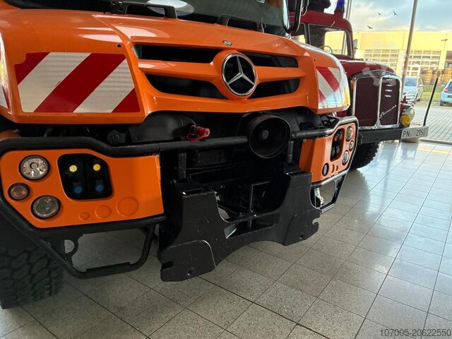 Другое Mercedes-Benz Unimog U 530 mit neuem Motor
