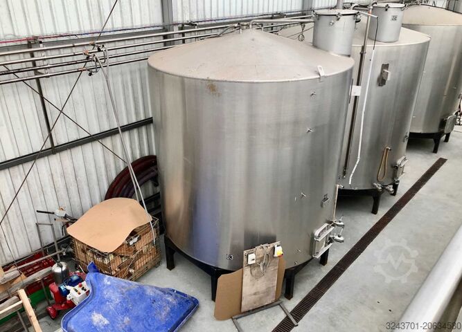Depósito de acero inoxidable - 24 700 L Arsilac 