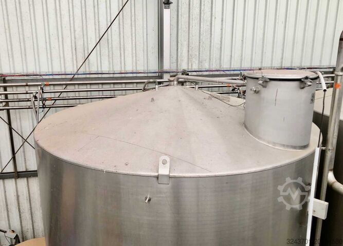 Depósito de acero inoxidable - 24 700 L Arsilac