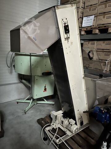 Bundžu šķirošanas iekārta Tölke