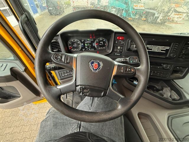 Стандартний тягач SCANIA 450 XT 4x4 Euro 6 SZM Kipphydraulik Blatt / Luft