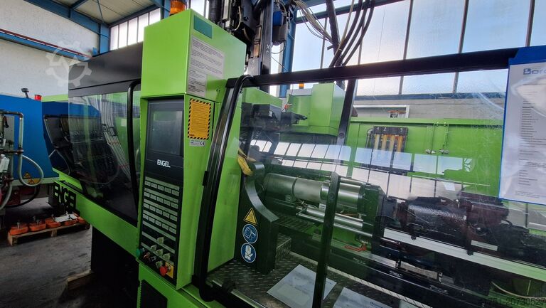 Macchina per lo stampaggio ad iniezione multicomponente ENGEL VICTORY 330H-80V-90 combi