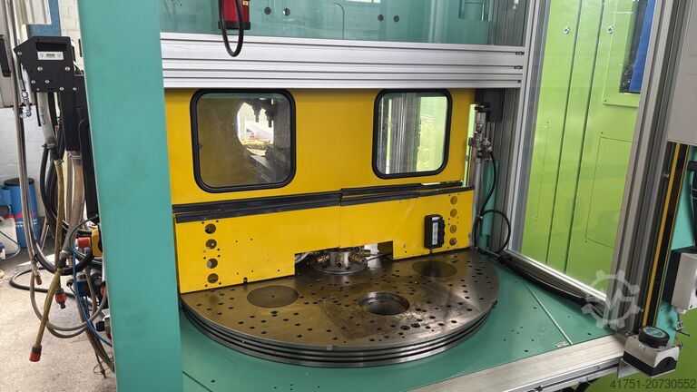 Macchina ad iniezione verticale Arburg Allrounder 900 T 800-150