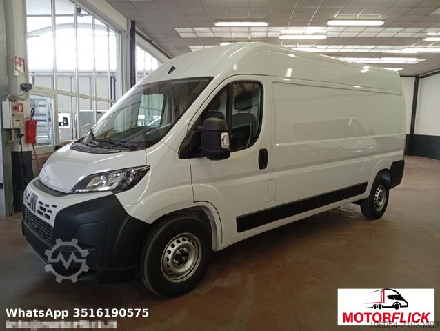 Langer Lieferwagen FIAT Ducato Maxi