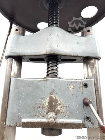 Handbediende spindelpers Handspindelpresse 