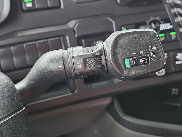 Resväska SCANIA P280 NB 2T LIFT LED NAVI