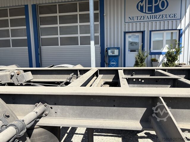 Šasija koja se može razmenjivati u trejleru sonstige BDF Multiwechsler Verzinkt Breitreifen