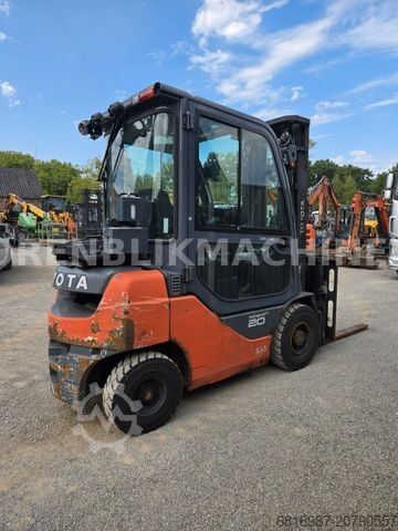 Frontstapler TOYOTA 06-8FD20