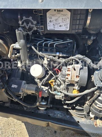 Mini excavator BOBCAT T650