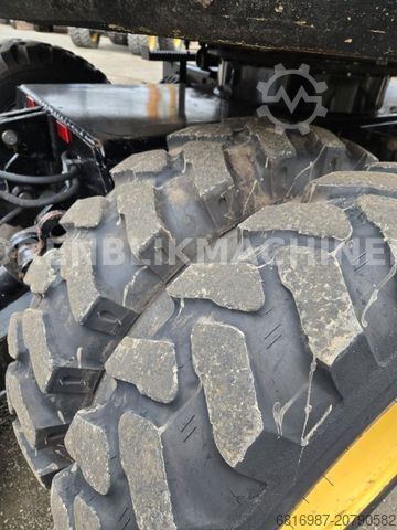 Mobile excavator YANMAR B 95W